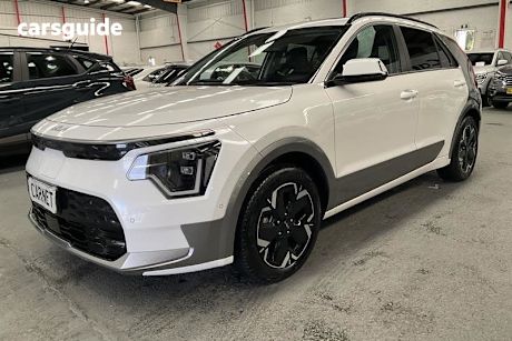 White 2022 Kia Niro Wagon EV GT-Line Body C Pillar