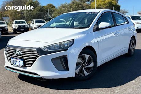 White 2017 Hyundai Ioniq Hatch HYBRID ELITE AE.2