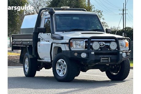 White 2013 Toyota Landcruiser OtherCar GXL 4X4