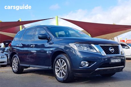 Blue 2015 Nissan Pathfinder Wagon ST (4X2)