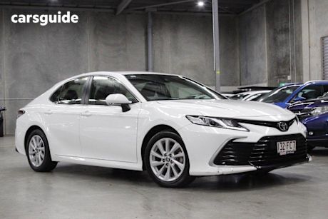 White 2022 Toyota Camry Sedan Ascent + SAT NAV