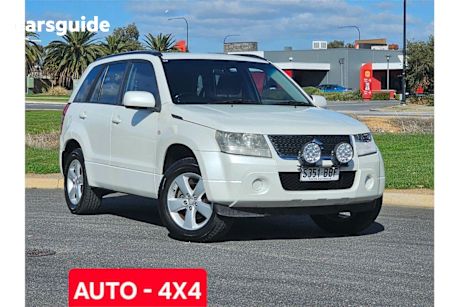 White 2011 Suzuki Grand Vitara Wagon Prestige (4X4)