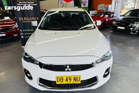 White 2017 Mitsubishi Lancer Sedan ES Sport