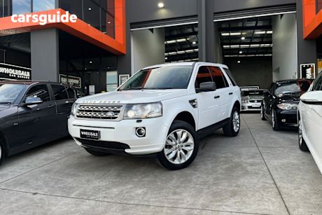 White 2014 Land Rover Freelander 2 Wagon TD4 (4X4)