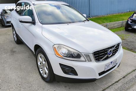 White 2010 Volvo XC60 Wagon T6 3.0