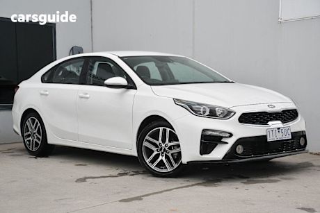 White 2020 Kia Cerato Sedan Sport NAV