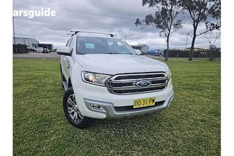 White 2017 Ford Everest SUV TREND 4X4