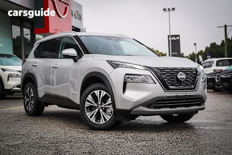 Silver 2025 Nissan X-Trail Wagon ST-L (4WD) E-Power (hybrid)