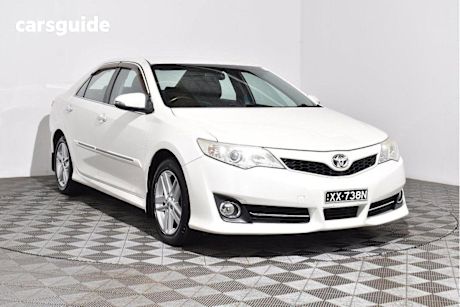 White 2013 Toyota Camry Sedan ATARA SL F