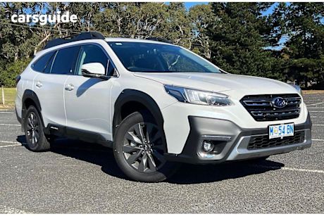 White 2024 Subaru Outback Wagon AWD 4WD