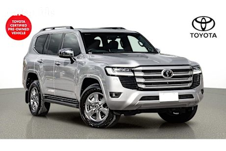 Silver 2024 Toyota Landcruiser SUV SAHARA 4X4