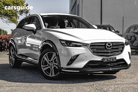 White 2025 Mazda CX-3 SUV G20 AKARI F