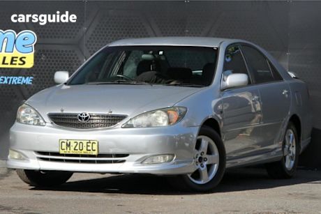 Silver 2003 Toyota Camry Sedan Sportivo