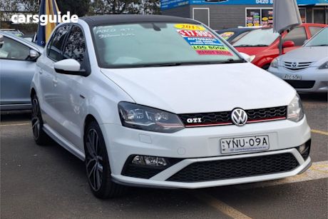 White 2015 Volkswagen Polo Hatchback GTI