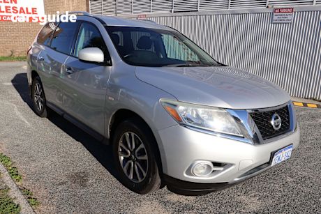 Silver 2013 Nissan Pathfinder Wagon ST (4X2)