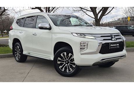 White 2022 Mitsubishi Pajero Sport SUV GLS 4X4