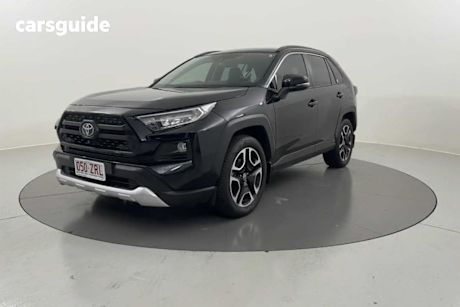 Black 2020 Toyota RAV4 Wagon Edge (awd)