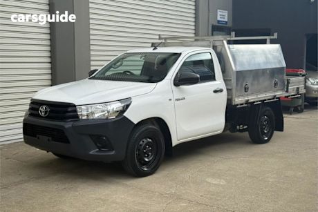 White 2015 Toyota Hilux Cab Chassis Workmate