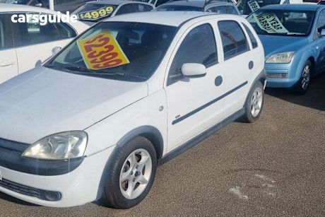 White 2003 Holden Barina Hatchback CD