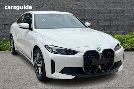 White 2024 BMW I4 Hatch EDRIVE35 R