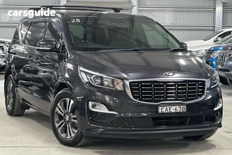 Grey 2018 Kia Carnival Wagon SLI