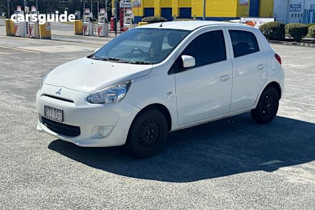 White 2014 Mitsubishi Mirage Hatchback ES