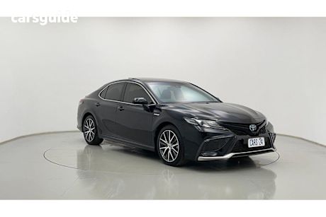 2024 Toyota Camry Sedan SL Hybrid