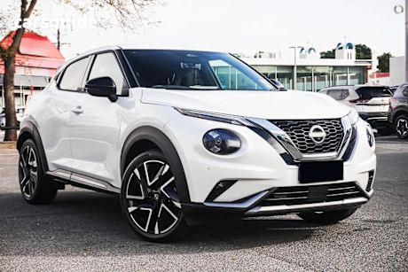 White 2024 Nissan Juke Hatchback TI