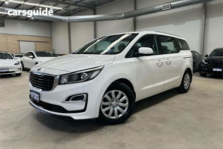 White 2019 Kia Carnival Wagon S