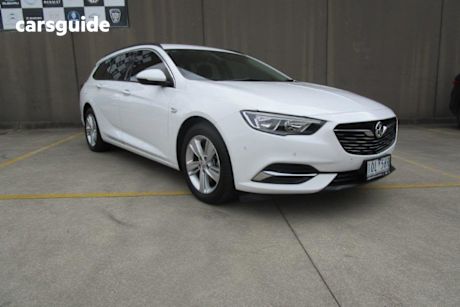 White 2018 Holden Commodore Sportswagon LT