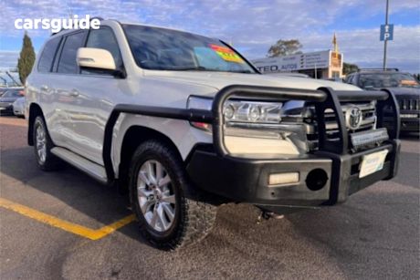 White 2020 Toyota Landcruiser Wagon LC200 VX (4X4)