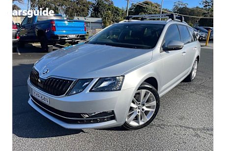 Silver 2020 Skoda Octavia Wagon SPORT 110TSI F