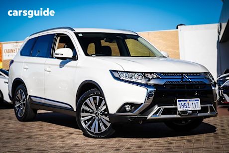 White 2020 Mitsubishi Outlander Wagon LS 7 Seat (awd)