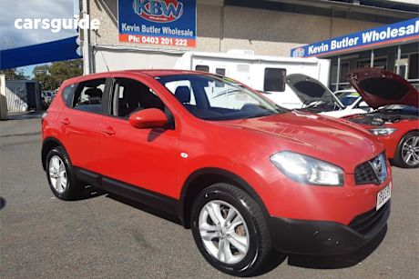 Red 2013 Nissan Dualis Wagon ST (4X2)