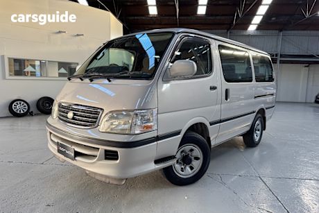 Beige 2001 Toyota Hiace Wagon