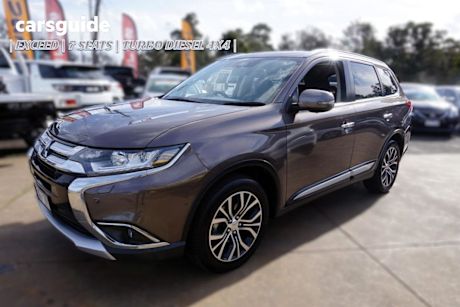 Brown 2016 Mitsubishi Outlander Wagon Exceed (4X4)