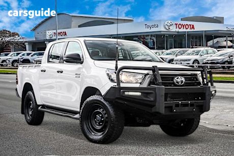 White 2022 Toyota Hilux Ute Tray SR 4X4