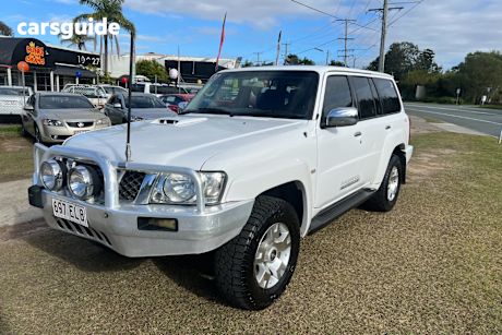 White 2009 Nissan Patrol Wagon ST-L (4X4)
