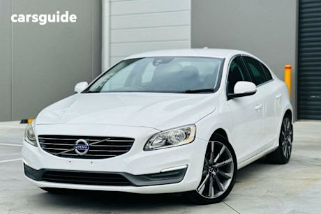 White 2015 Volvo S60 Sedan T4