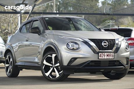 Silver 2021 Nissan Juke Hatchback ST-L
