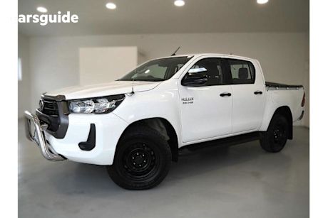 White 2021 Toyota Hilux Ute Tray SR 4X4