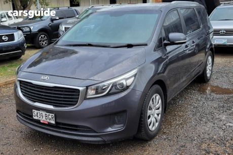 Grey 2015 Kia Carnival Wagon S