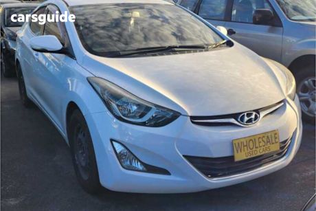 White 2015 Hyundai Elantra Sedan Active