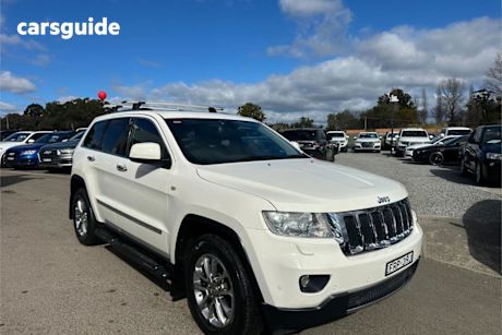 White 2012 Jeep Grand Cherokee Wagon Limited (4X4)