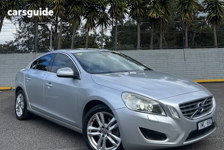 Silver 2011 Volvo S60 Sedan T5