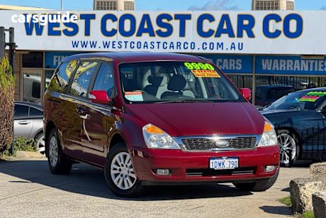 Red 2012 Kia Grand Carnival Wagon Platinum