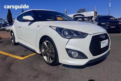 White 2012 Hyundai Veloster Coupe SR Turbo
