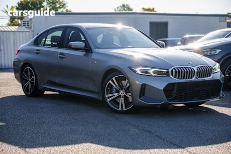 Grey 2022 BMW 330i Sedan M Sport