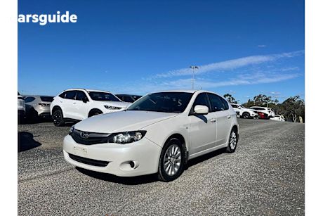 White 2010 Subaru Impreza Hatch R 4WD