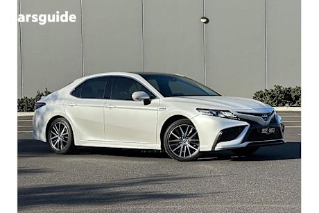 White 2021 Toyota Camry Sedan SL F